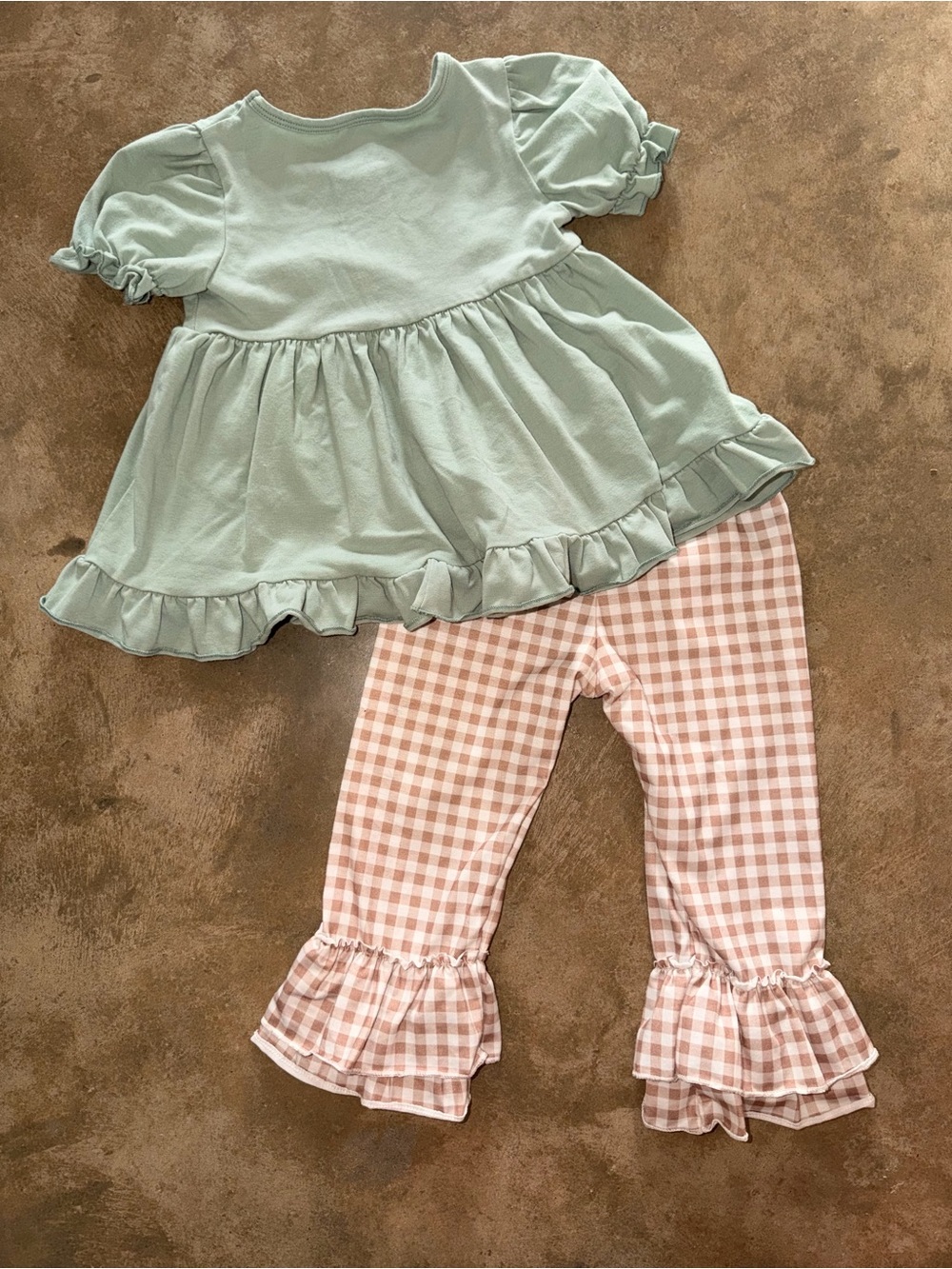 Girls 2T Thanksgiving God Is Great Turkey Gingham Ruffle Outfit Set - Picture 2 of 6